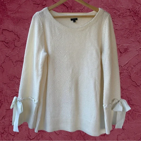 SOLD on Depop - Talbots Wool Crew Sweater Ribbon Bow Bell Sleeve Ivory White XL - Picture 6 of 15